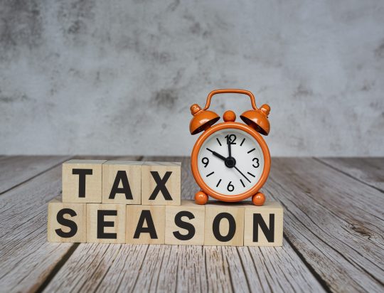 vecteezy_tax-season-text-on-wooden-blocks-and-alarm-clock-set-at-10_7065379_97-scaled vecteezy_tax-season-text-on-wooden-blocks-and-alarm-clock-set-at-10_7065379_97-scaled